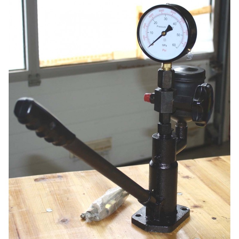 Pompe à tarer les injecteurs diesel avec récupération des vapeurs
